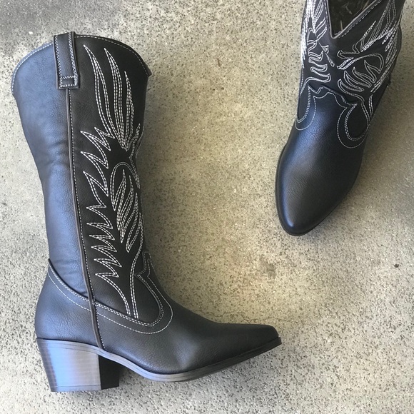 Qupid Festival Black Embroidered Cowboy Boots - Picture 4 of 8